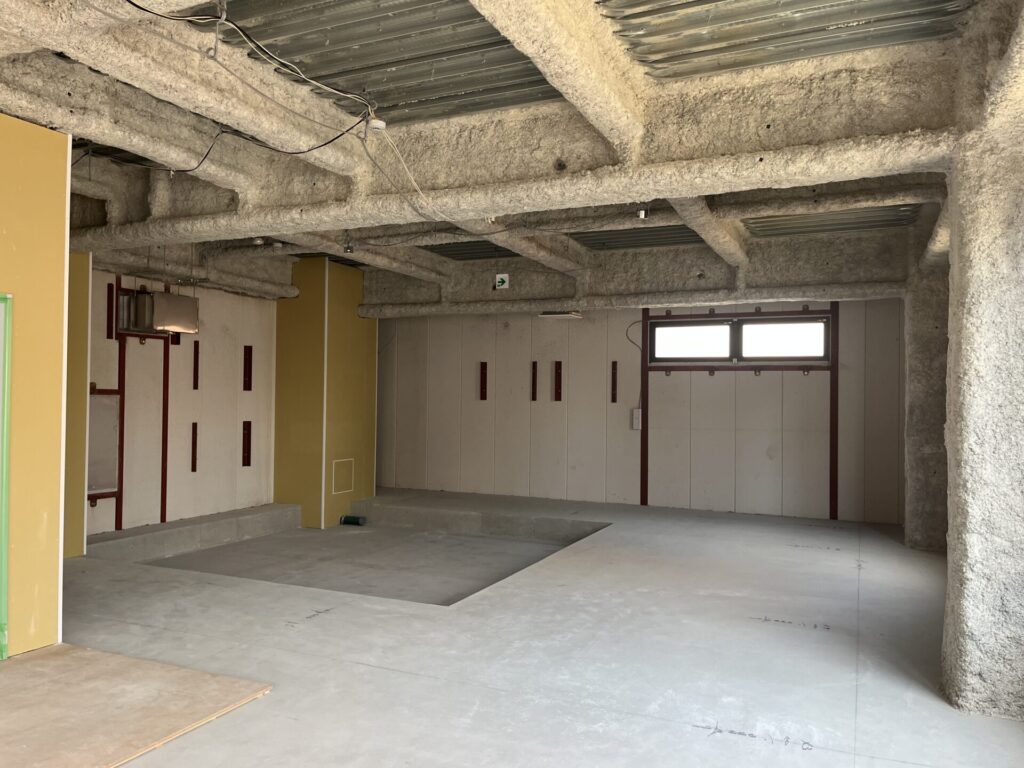 地上8階建新築工事