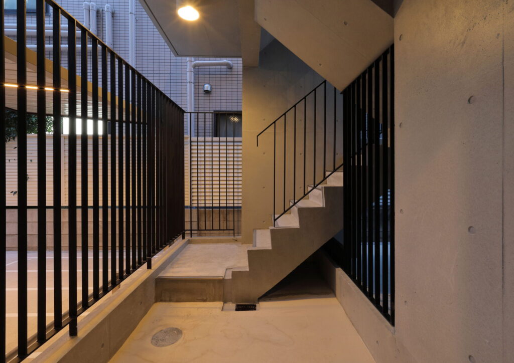 地上4階建新築工事