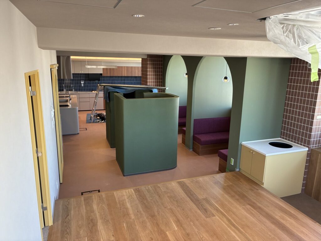 地上10階建新築工事