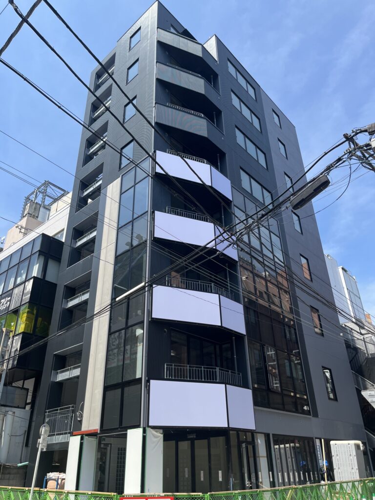 地上8階建新築工事